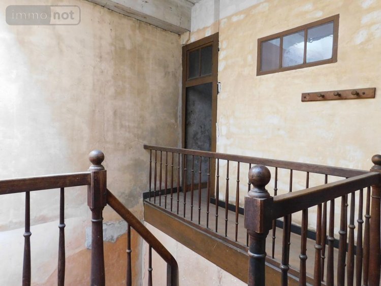 Immeuble a vendre Pont-d'Ain 01160 Ain 138 m2  75500 euros