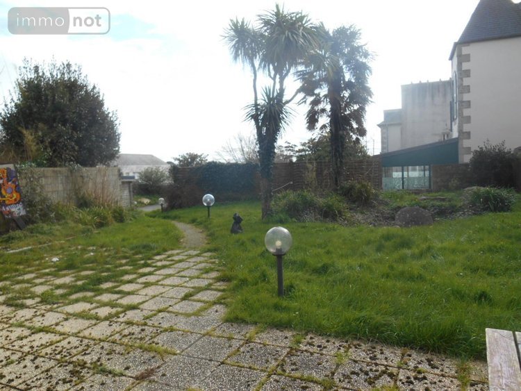 Immeuble a vendre Saint-Pol-de-Léon 29250 Finistère 587 m2  417000 euros