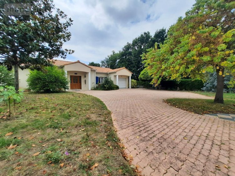 Maison a vendre Challans 85300 Vendée 214 m2 7 pièces 499720 euros