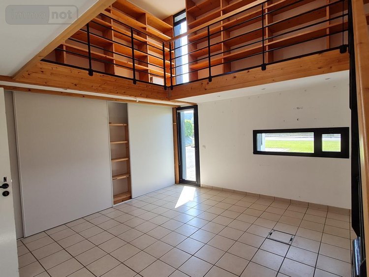 Fonds et murs commerciaux a vendre Plougasnou 29630 Finistère 209 m2  368000 euros