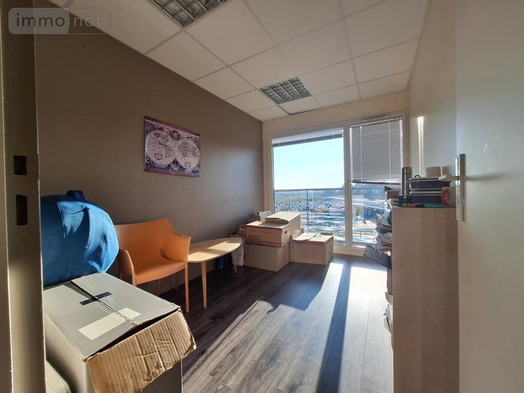 Location fonds et murs commerciaux Saint-Malo 35400 Ille-et-Vilaine 100 m2  1340 euros