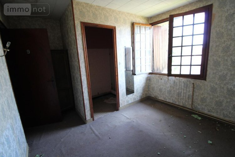 Maison a vendre Le Douhet 17100 Charente-Maritime 398 m2 15 pièces 99000 euros