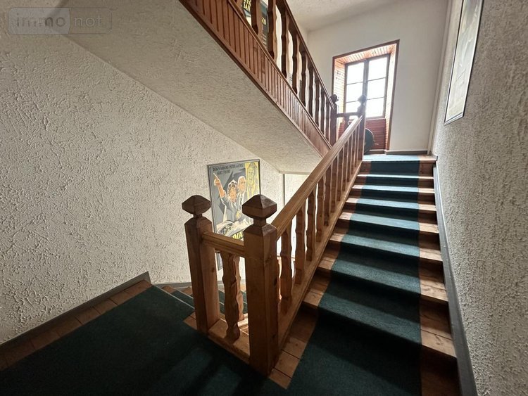 Immeuble a vendre Saint-Flour 15100 Cantal 300 m2  265000 euros