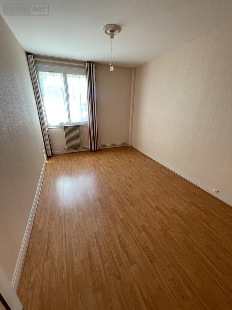 Appartement a vendre Cholet 49300 Maine-et-Loire 88 m2 5 pièces 147000 euros