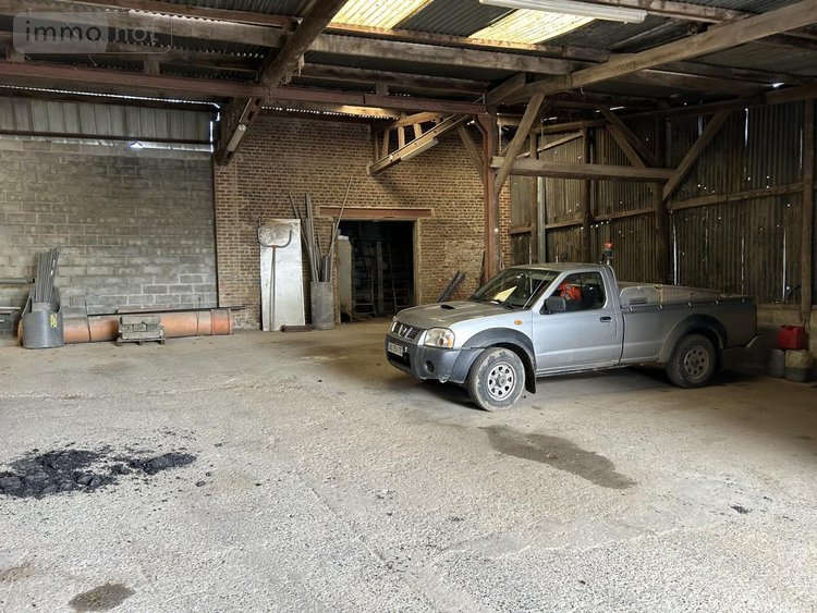 Location fonds et murs commerciaux Rumilly-en-Cambrésis 59281 Nord 1640 m2  3154 euros