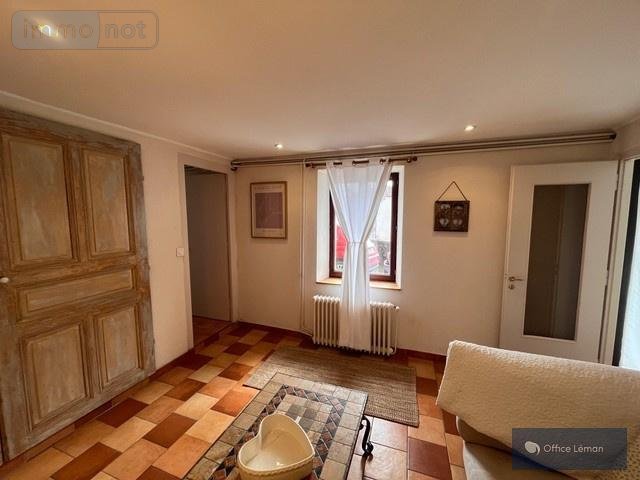 Immeuble a vendre Challex 01630 Ain 140 m2  584000 euros