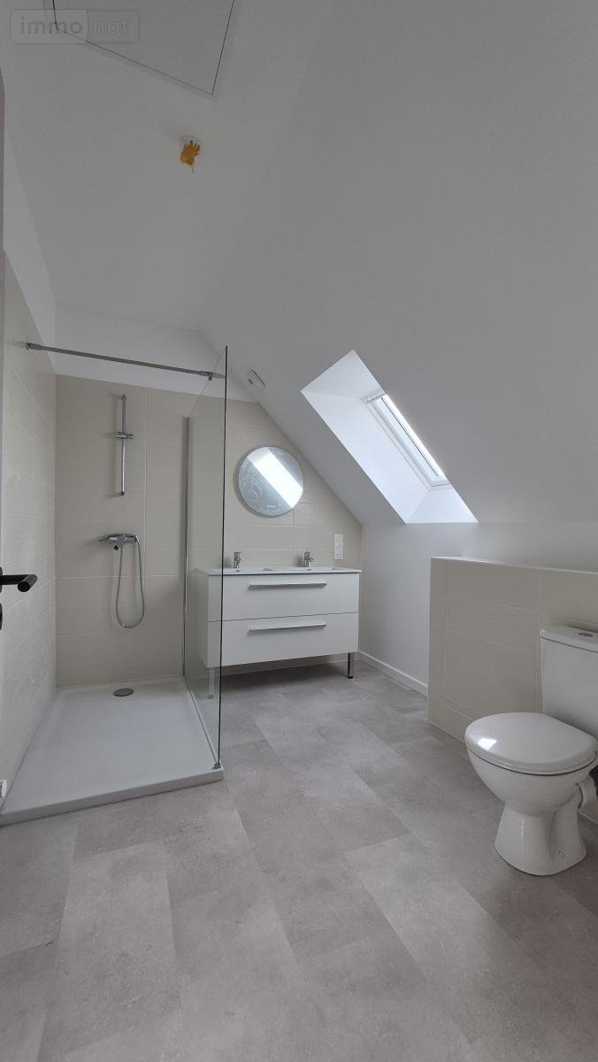 Location maison Landivisiau 29400 Finistère 155 m2 7 pièces 1200 euros