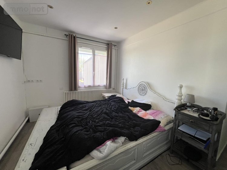Immeuble a vendre Caulnes 22350 Côtes-d'Armor 179 m2  429590 euros
