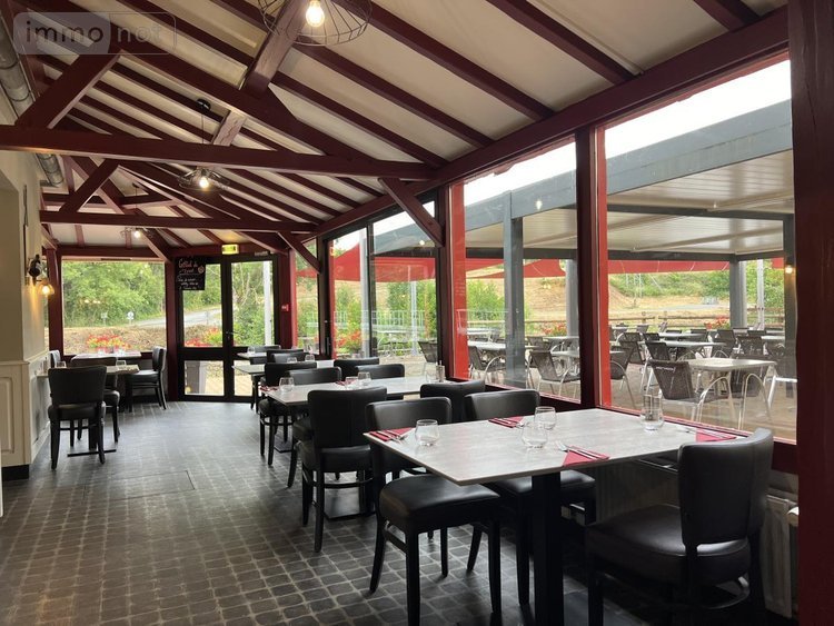 Fonds et murs commerciaux a vendre Beaupréau-en-Mauges 49600 Maine-et-Loire 1275 m2  619200 euros