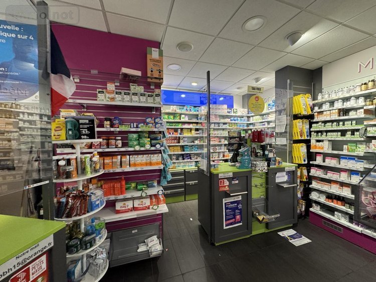 Fonds et murs commerciaux a vendre Paris 15e arrondissement 75015 Paris 121 m2  830400 euros