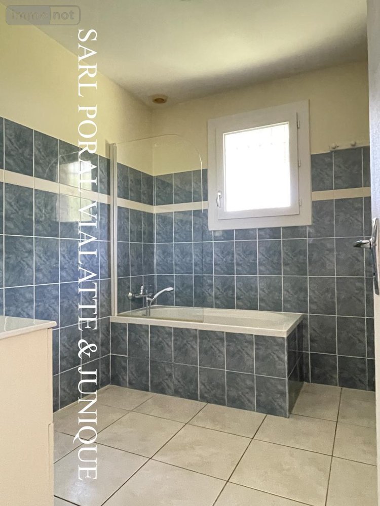 Location maison Leyment 01150 Ain 90 m2 4 pièces 1350 euros
