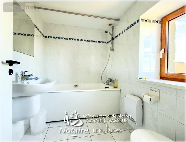 Maison a vendre Plounévez-Lochrist 29430 Finistère 102 m2  359350 euros