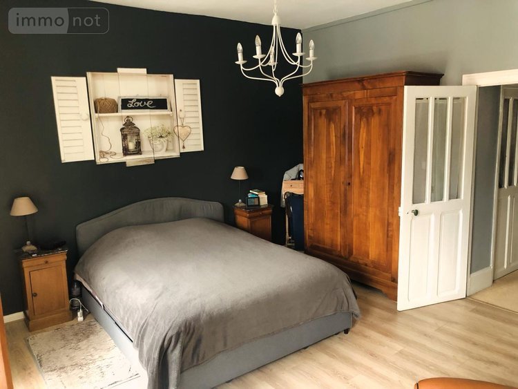 Immeuble a vendre Laon 02000 Aisne 377 m2  295000 euros