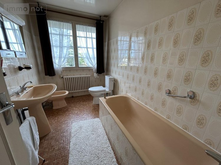 Maison a vendre Saint-Berthevin 53940 Mayenne 151 m2 6 pièces 245575 euros