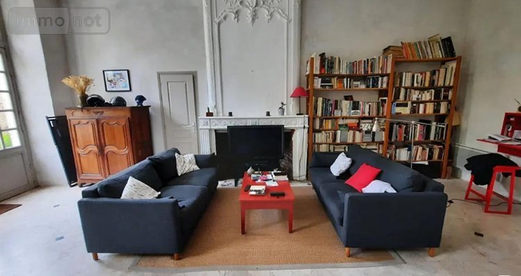 Appartement a vendre Saintes 17100 Charente-Maritime 76 m2 2 pièces 167872 euros