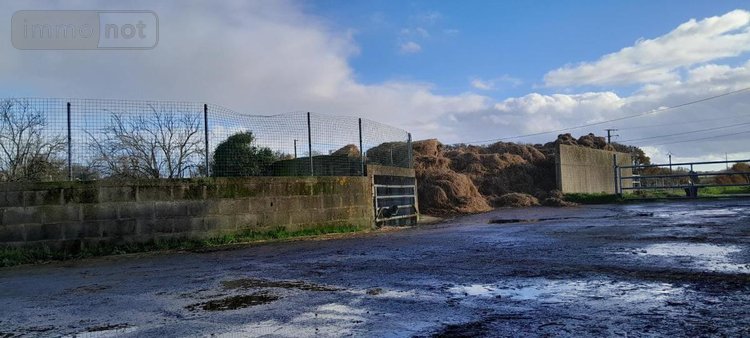 Fonds et murs commerciaux a vendre Saint-Servais 29400 Finistère 1 m2  179350 euros