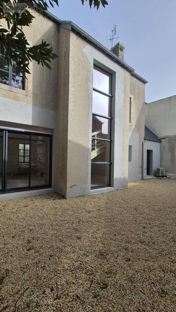 Location maison Landivisiau 29400 Finistère 155 m2 7 pièces 1200 euros