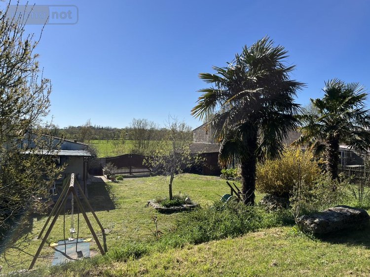 Maison a vendre Lairoux 85400 Vendée 227 m2 9 pièces 350240 euros