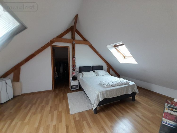 Maison a vendre La Cropte 53170 Mayenne 140 m2  244300 euros