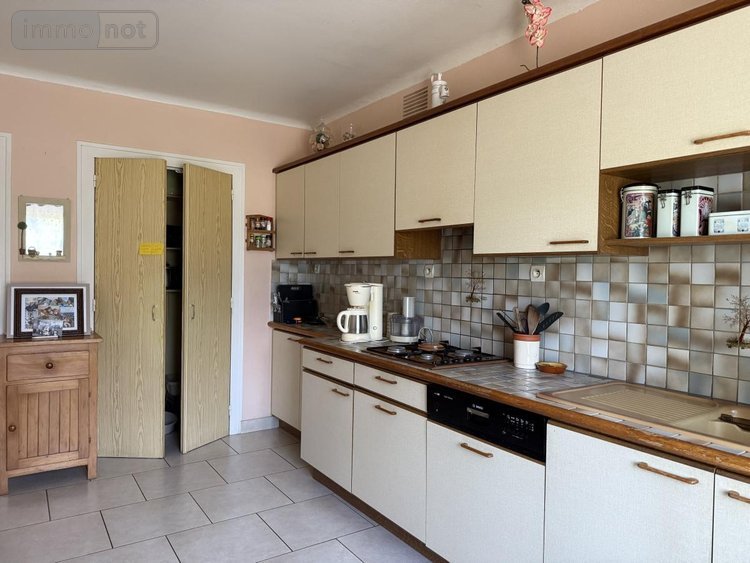 Maison a vendre Cholet 49300 Maine-et-Loire 222 m2 9 pièces 193880 euros