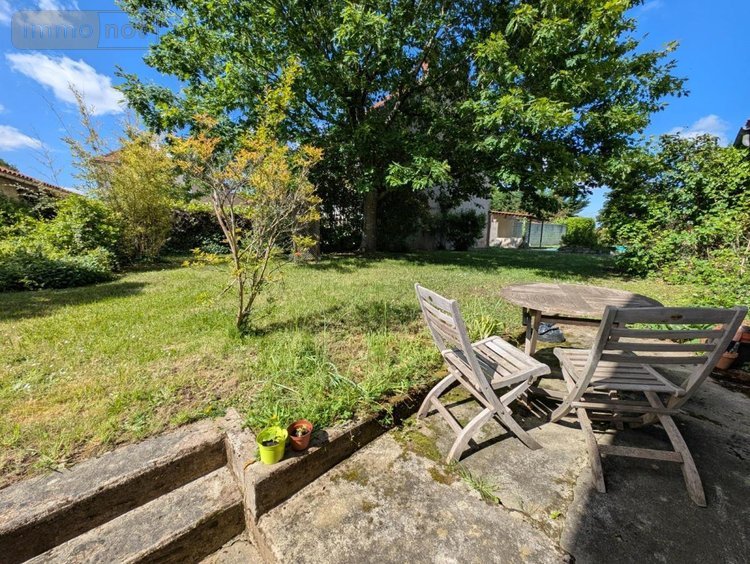 Maison a vendre Broût-Vernet 03110 Allier 365 m2 13 pièces 345840 euros