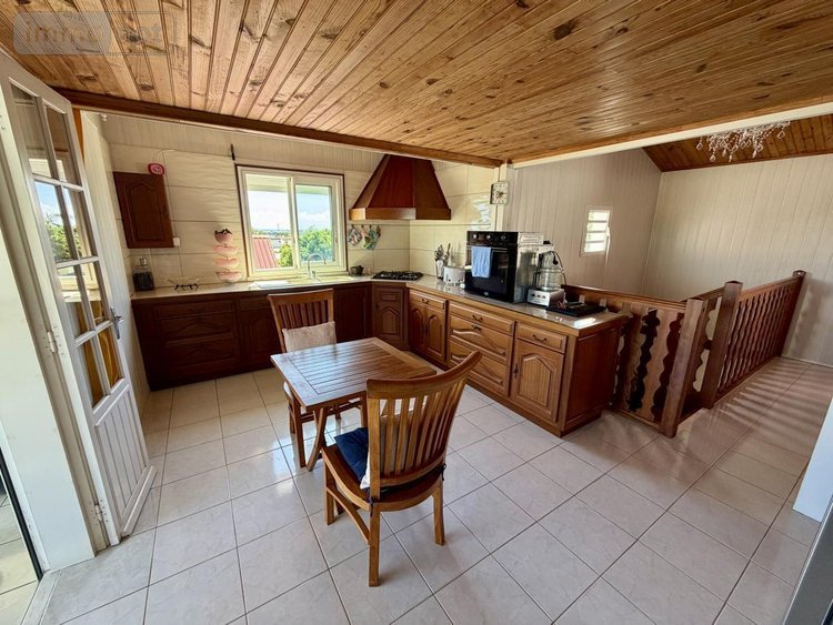 Maison a vendre Saint-Benoît 97470 Réunion 260 m2 7 pièces 366500 euros