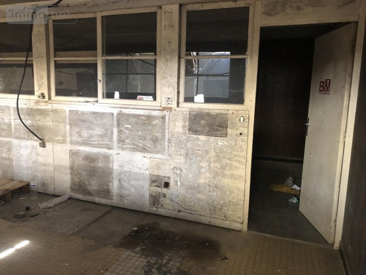 Fonds et murs commerciaux a vendre Busigny 59137 Nord 780 m2  209600 euros