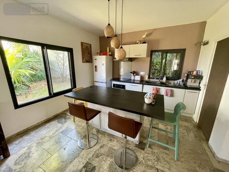 Maison a vendre Saint-Pierre 97410 Réunion 112 m2 4 pièces 532950 euros