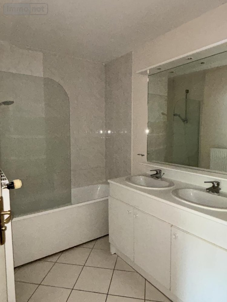 Location appartement Lille 59000 Nord 76 m2 3 pièces 1224 euros