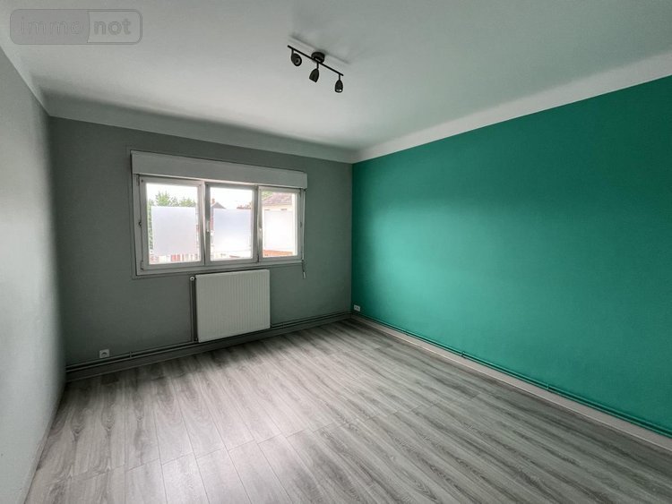 Immeuble a vendre Albert 80300 Somme 331 m2  272500 euros