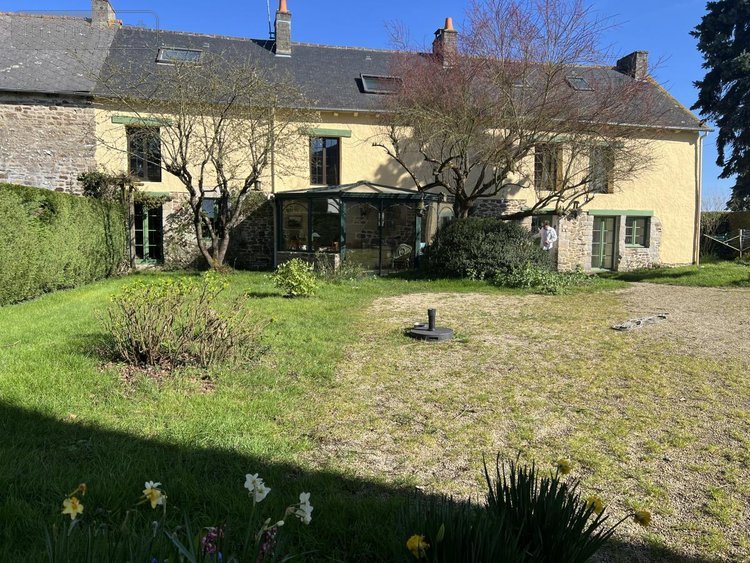 Maison a vendre Yvignac-la-Tour 22350 Côtes-d'Armor 212 m2 9 pièces 361500 euros