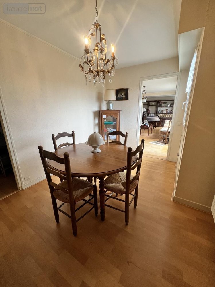 Appartement a vendre Lamballe-Armor 22400 Côtes-d'Armor 71 m2 3 pièces 231080 euros