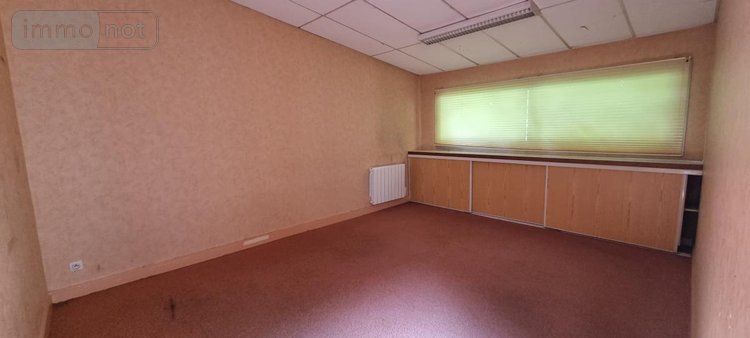 Fonds et murs commerciaux a vendre Auray 56400 Morbihan 300 m2  571240 euros