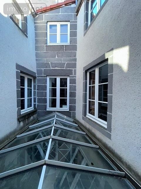 Viager maison Riom 63200 Puy-de-Dôme 320 m2 14 pièces 477750 euros