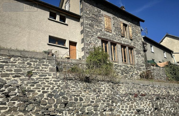 Maison a vendre Saint-Flour 15100 Cantal 108 m2  127200 euros