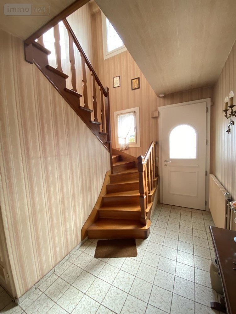 Maison a vendre Loudéac 22600 Côtes-d'Armor 142 m2 6 pièces 228800 euros