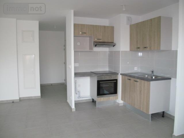 Location appartement Le Petit-Quevilly 76140 Seine-Maritime 55 m2 3 pièces 669 euros