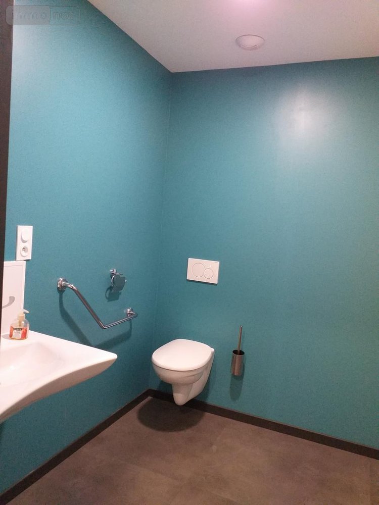 Fonds et murs commerciaux a vendre Questembert 56230 Morbihan 122 m2  372172 euros