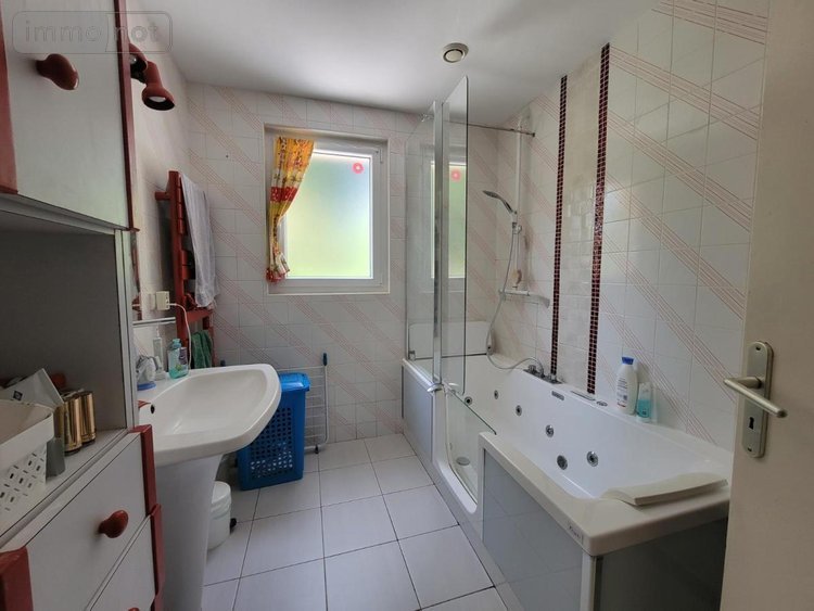 Maison a vendre Saint-Hernin 29270 Finistère 207 m2 9 pièces 250364 euros