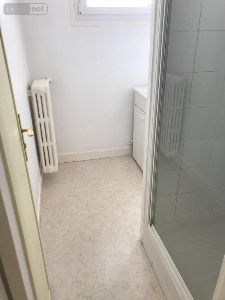 Location appartement Pont-de-l'Arche 27340 Eure 70 m2 3 pièces 800 euros