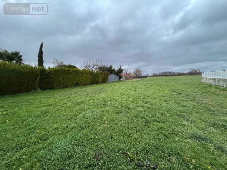 Terrain a batir a vendre Les Martres-d'Artière 63430 Puy-de-Dôme 638 m2  108000 euros