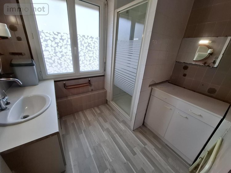 Maison a vendre Saintes 17100 Charente-Maritime 115 m2 6 pièces 199348 euros