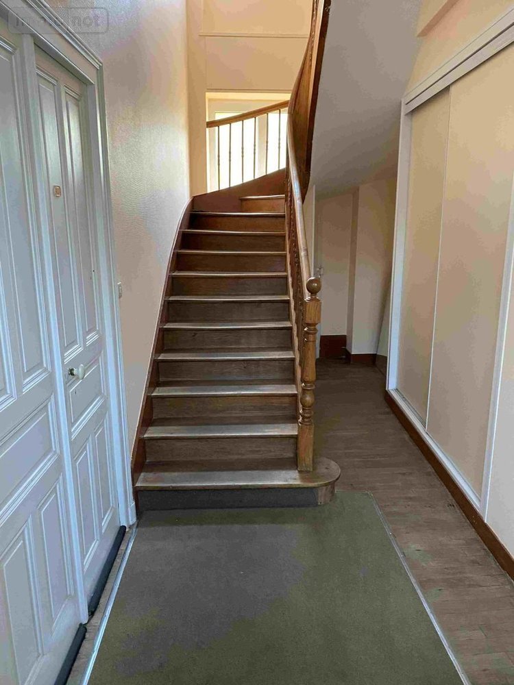 Immeuble a vendre Saint-Georges-des-Groseillers 61100 Orne 500 m2  490000 euros