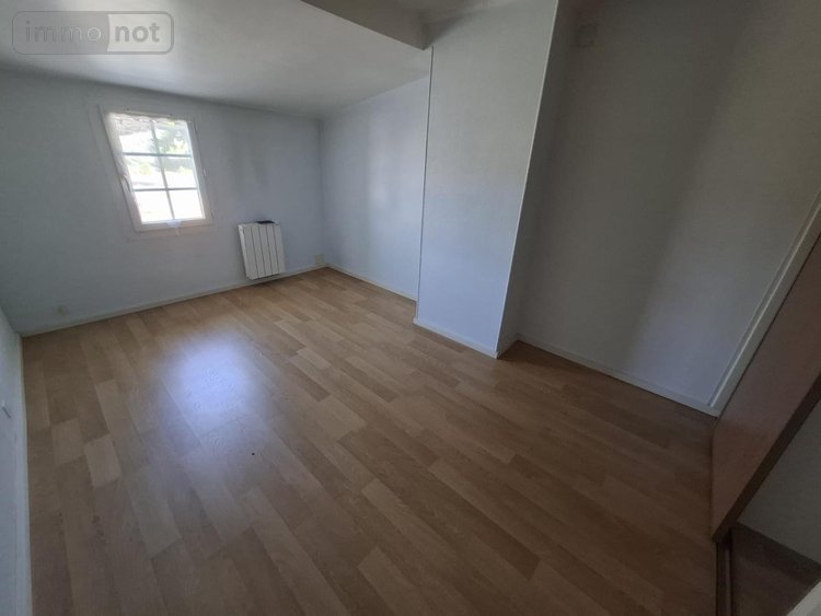 Immeuble a vendre Saintes 17100 Charente-Maritime 174 m2  251808 euros