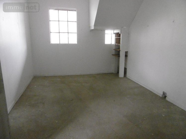 Fonds et murs commerciaux a vendre Bernières-le-Patry 14410 Calvados 168 m2  69550 euros