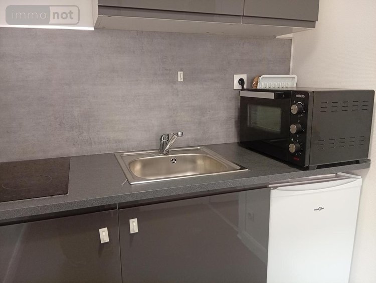 Location appartement Reims 51100 Marne 18 m2 1 pièce 500 euros