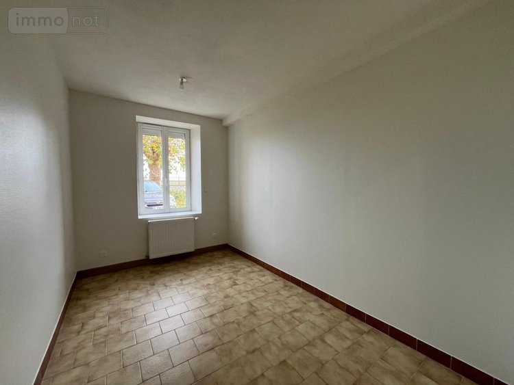 Location maison Girolles 45120 Loiret 114 m2 4 pièces 790 euros