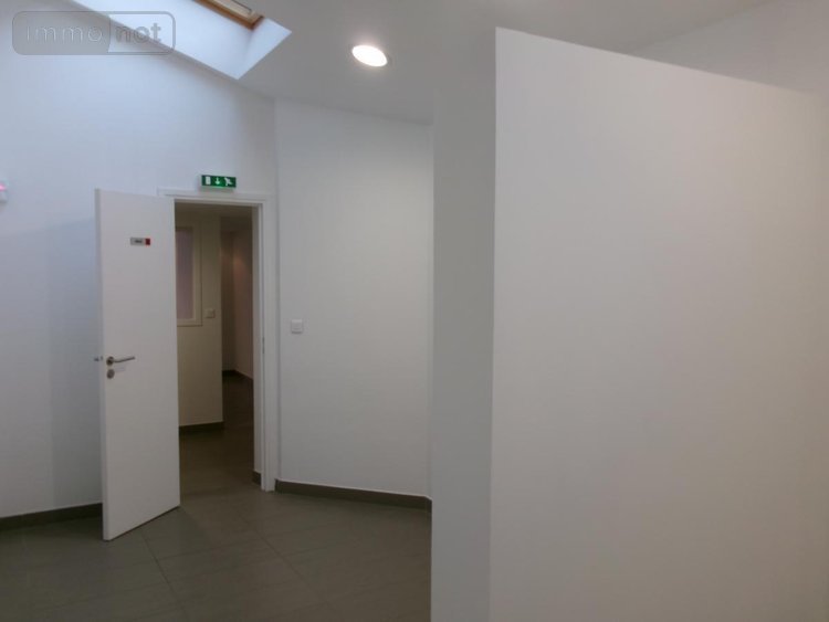 Location fonds et murs commerciaux Béthune 62400 Pas-de-Calais 58 m2  1115 euros