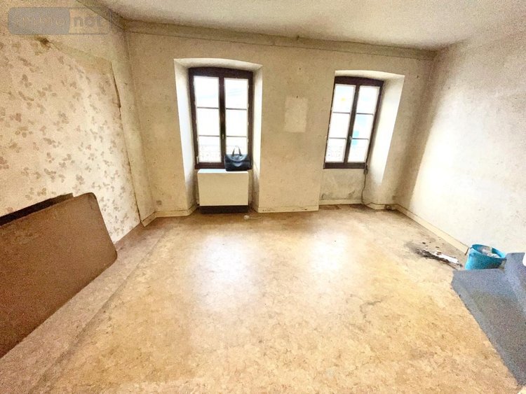 Immeuble a vendre Saint-Chély-d'Apcher 48200 Lozère 115 m2  101000 euros