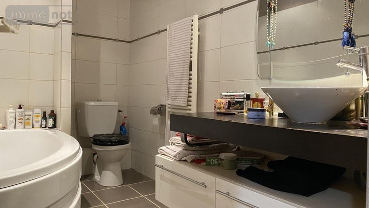 Immeuble a vendre Nantua 01130 Ain 250 m2  288000 euros